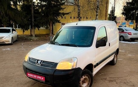 Peugeot Partner II рестайлинг 2, 2010 год, 380 000 рублей, 1 фотография