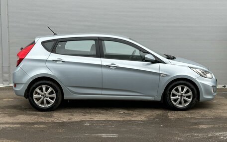 Hyundai Solaris II рестайлинг, 2012 год, 860 000 рублей, 5 фотография