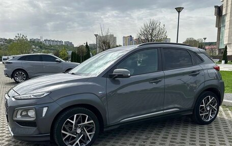 Hyundai Kona I, 2020 год, 2 550 000 рублей, 3 фотография