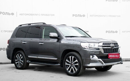 Toyota Land Cruiser 200, 2019 год, 6 820 000 рублей, 3 фотография