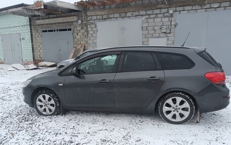 Opel Astra J, 2012 год, 700 000 рублей, 12 фотография