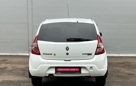 Renault Sandero I, 2010 год, 700 000 рублей, 4 фотография