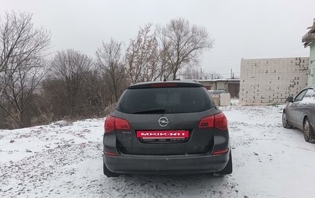 Opel Astra J, 2012 год, 700 000 рублей, 4 фотография