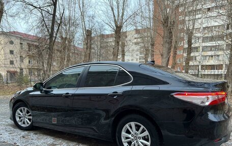 Toyota Camry, 2020 год, 2 850 000 рублей, 4 фотография