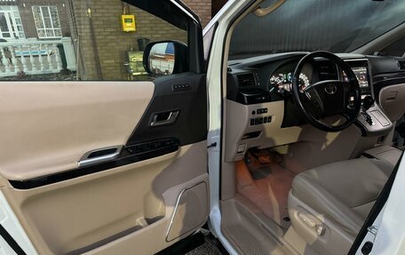 Toyota Alphard III, 2012 год, 2 700 000 рублей, 15 фотография