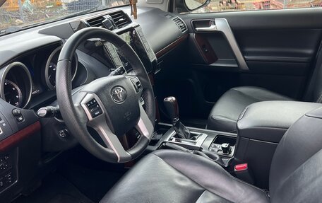 Toyota Land Cruiser Prado 150 рестайлинг 2, 2016 год, 5 250 000 рублей, 17 фотография