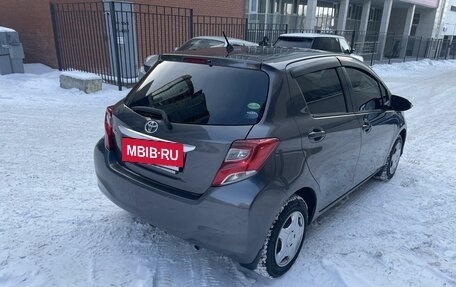 Toyota Vitz, 2016 год, 900 000 рублей, 3 фотография