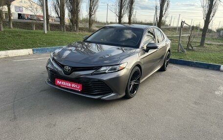 Toyota Camry, 2017 год, 2 250 000 рублей, 2 фотография