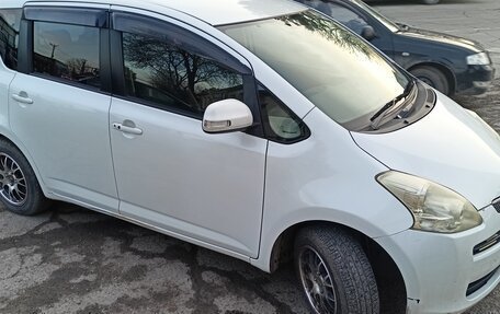 Toyota Ractis I, 2009 год, 750 000 рублей, 5 фотография