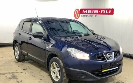 Nissan Qashqai, 2010 год, 899 000 рублей, 9 фотография