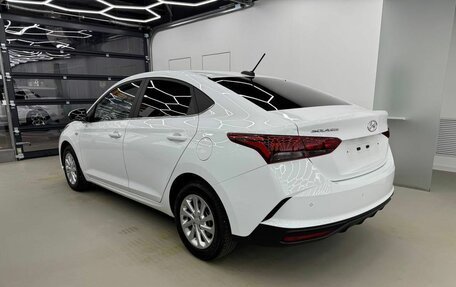 Hyundai Solaris II рестайлинг, 2021 год, 2 000 000 рублей, 6 фотография