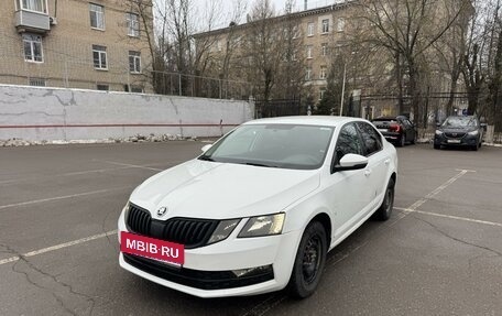 Skoda Octavia, 2018 год, 999 000 рублей, 2 фотография