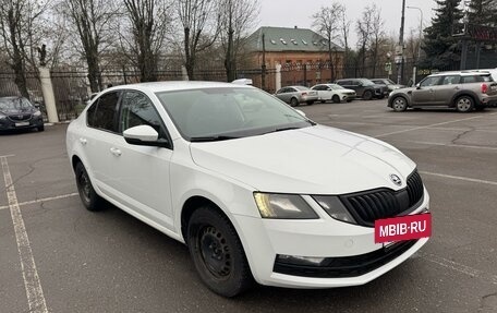 Skoda Octavia, 2018 год, 999 000 рублей, 3 фотография