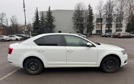 Skoda Octavia, 2018 год, 999 000 рублей, 6 фотография