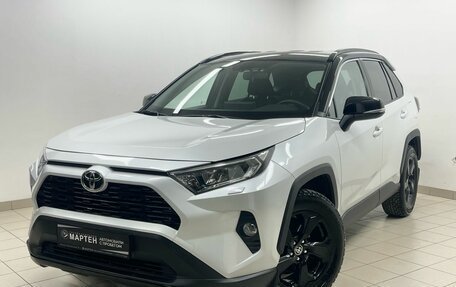 Toyota RAV4, 2021 год, 3 675 000 рублей, 1 фотография