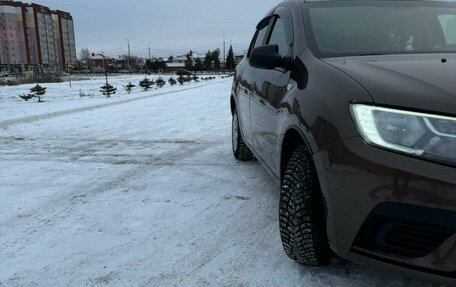 Renault Logan II, 2019 год, 1 150 000 рублей, 2 фотография