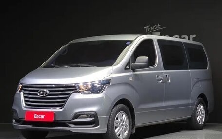 Hyundai Grand Starex Grand Starex I рестайлинг 2, 2019 год, 2 107 000 рублей, 1 фотография