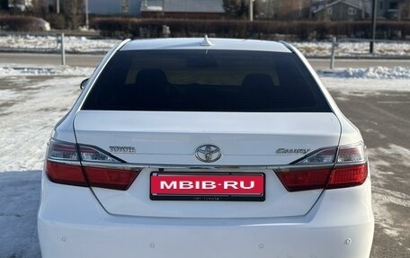 Toyota Camry, 2017 год, 2 200 000 рублей, 5 фотография