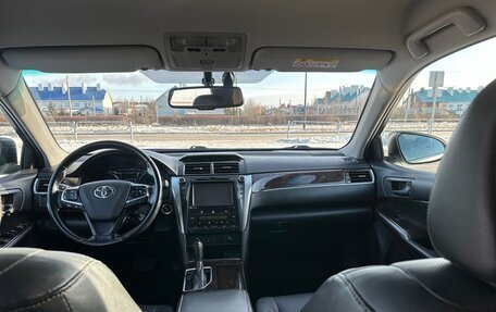 Toyota Camry, 2017 год, 2 200 000 рублей, 9 фотография