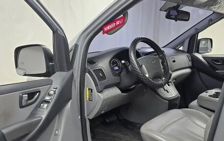 Hyundai Grand Starex Grand Starex I рестайлинг 2, 2019 год, 2 107 000 рублей, 9 фотография