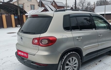 Volkswagen Tiguan I, 2010 год, 100 000 016 рублей, 6 фотография