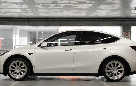 Tesla Model Y I, 2021 год, 4 900 000 рублей, 4 фотография