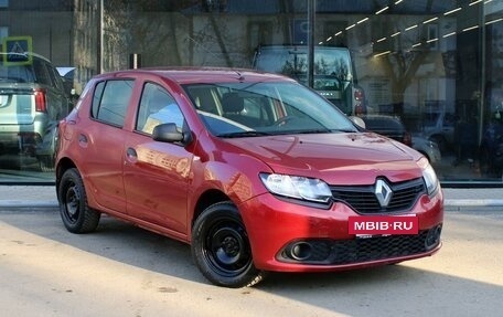 Renault Sandero II рестайлинг, 2014 год, 750 000 рублей, 3 фотография