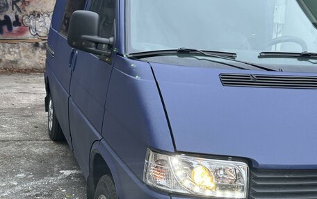 Volkswagen Transporter T4, 1993 год, 900 000 рублей, 3 фотография