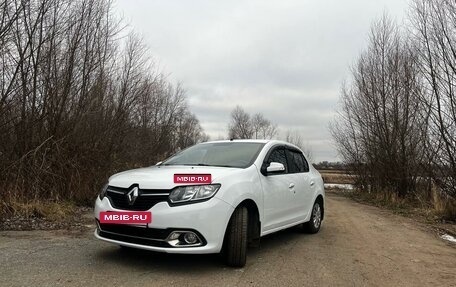 Renault Logan II, 2017 год, 740 000 рублей, 7 фотография