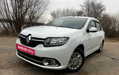 Renault Logan II, 2017 год, 740 000 рублей, 19 фотография