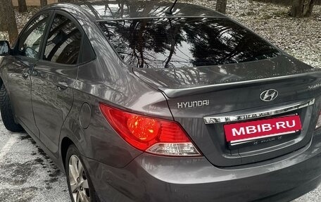 Hyundai Solaris II рестайлинг, 2013 год, 1 300 000 рублей, 3 фотография