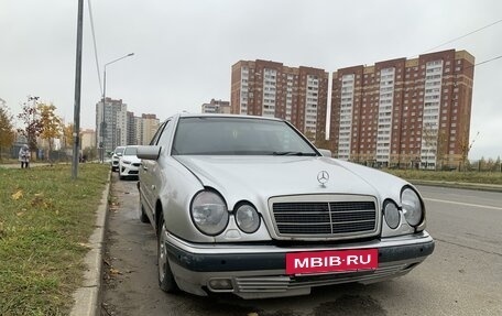 Mercedes-Benz E-Класс, 1998 год, 265 000 рублей, 2 фотография