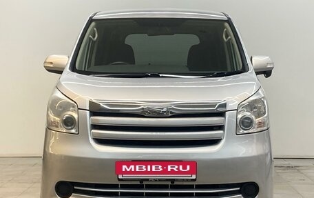 Toyota Noah III, 2008 год, 1 250 000 рублей, 3 фотография