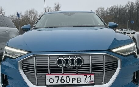 Audi e-tron I, 2019 год, 4 600 000 рублей, 1 фотография