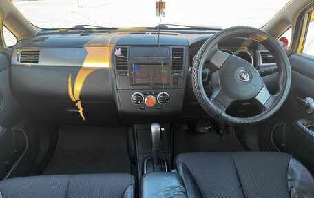 Nissan Tiida, 2005 год, 600 009 рублей, 21 фотография