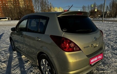 Nissan Tiida, 2005 год, 600 009 рублей, 24 фотография