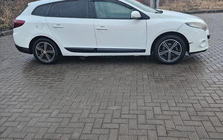 Renault Megane III, 2010 год, 550 000 рублей, 2 фотография