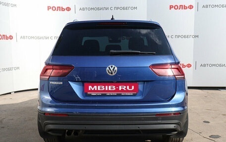 Volkswagen Tiguan II, 2019 год, 2 105 000 рублей, 5 фотография