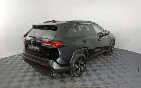 Toyota RAV4, 2021 год, 3 900 000 рублей, 9 фотография