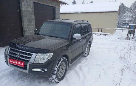 Mitsubishi Pajero IV, 2017 год, 3 700 000 рублей, 1 фотография