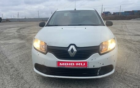 Renault Logan II, 2015 год, 410 000 рублей, 1 фотография