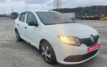 Renault Logan II, 2015 год, 410 000 рублей, 11 фотография