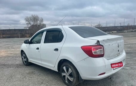 Renault Logan II, 2015 год, 410 000 рублей, 9 фотография