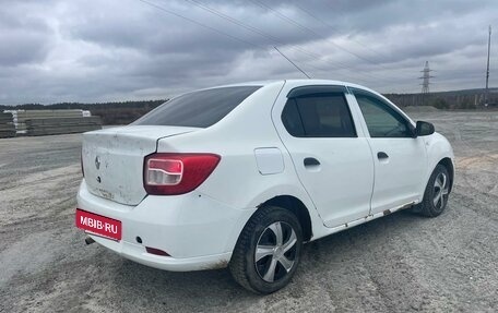 Renault Logan II, 2015 год, 410 000 рублей, 2 фотография