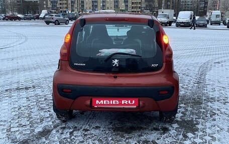 Peugeot 107 I рестайлинг, 2009 год, 460 000 рублей, 5 фотография