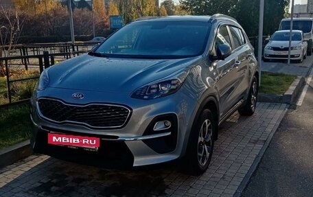 KIA Sportage IV рестайлинг, 2020 год, 2 850 000 рублей, 5 фотография