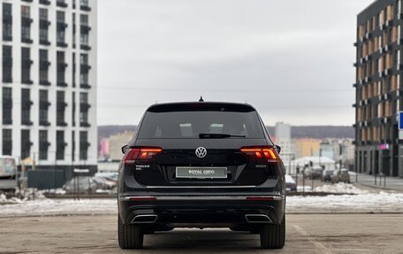 Volkswagen Tiguan II, 2019 год, 2 800 000 рублей, 7 фотография