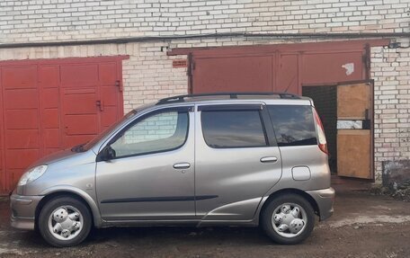 Toyota Yaris Verso, 2003 год, 499 999 рублей, 3 фотография