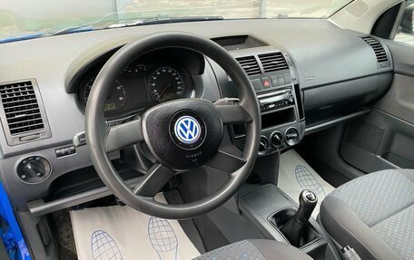 Volkswagen Polo IV рестайлинг, 2002 год, 339 000 рублей, 8 фотография