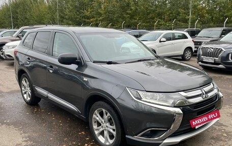 Mitsubishi Outlander III рестайлинг 3, 2015 год, 1 380 000 рублей, 3 фотография